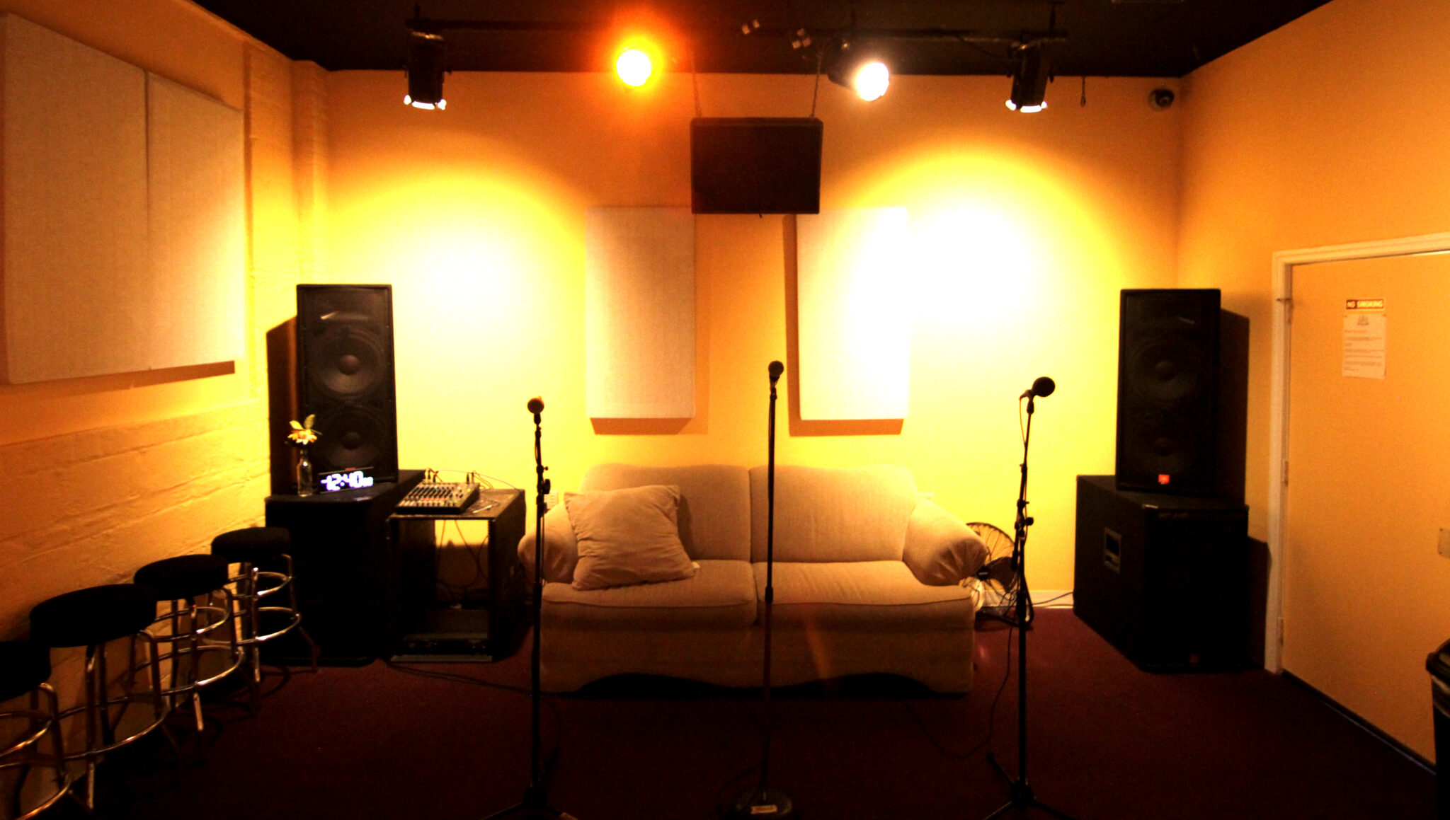 STUDIO 1