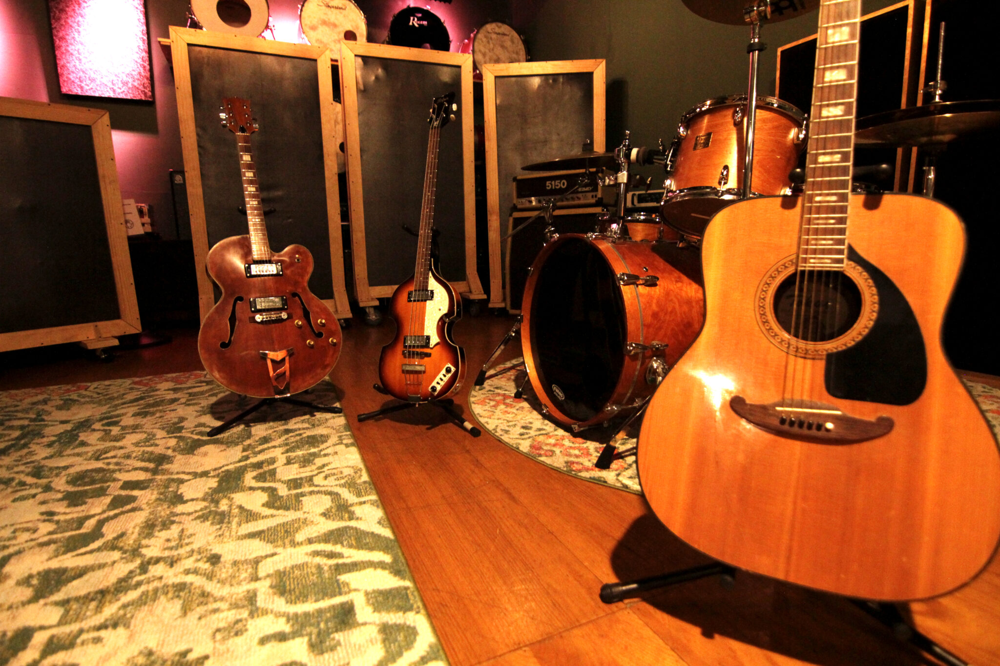 STUDIO 6